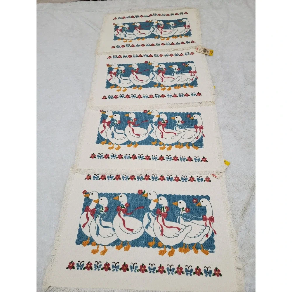 NWT Vintage White Blue Goose Geese Frayed Country Cottage Placemats Set 4